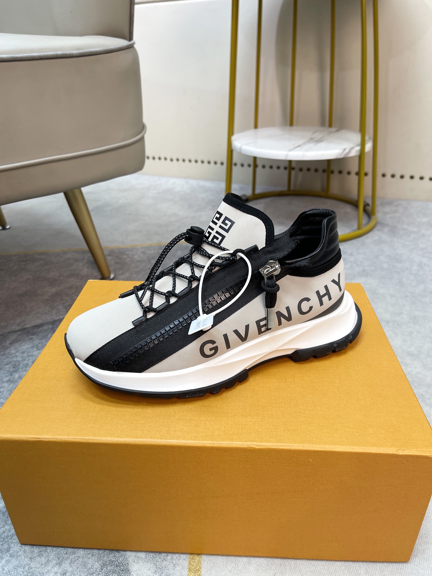 Givenchy sz38-44 12